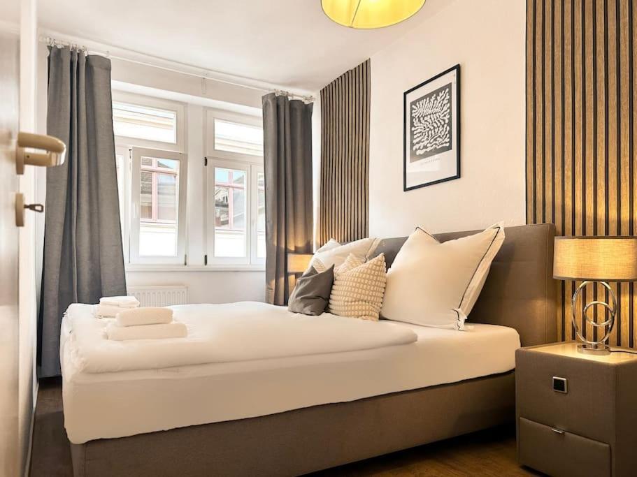 Modern Eingerichtete Wohnung Im Stadtzentrum Zittau Kostenloser Parkplatz Zewnętrze zdjęcie