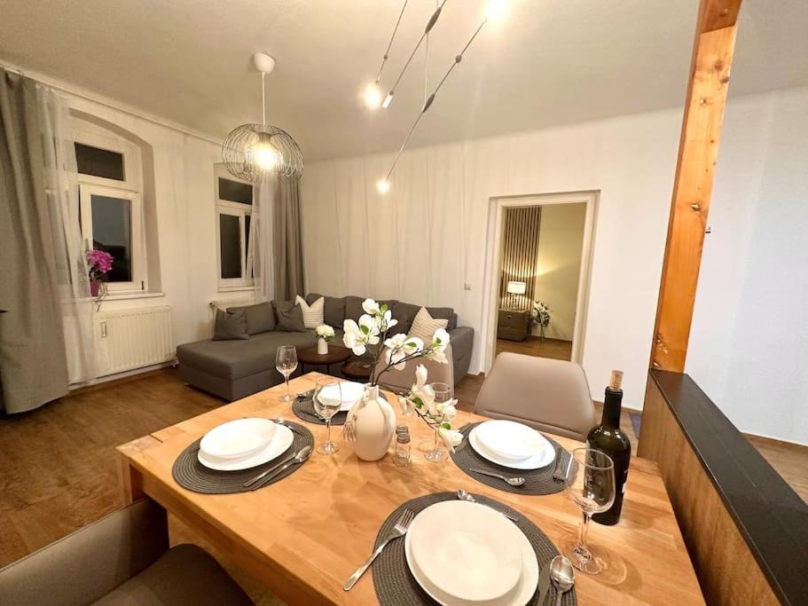 Modern Eingerichtete Wohnung Im Stadtzentrum Zittau Kostenloser Parkplatz Zewnętrze zdjęcie